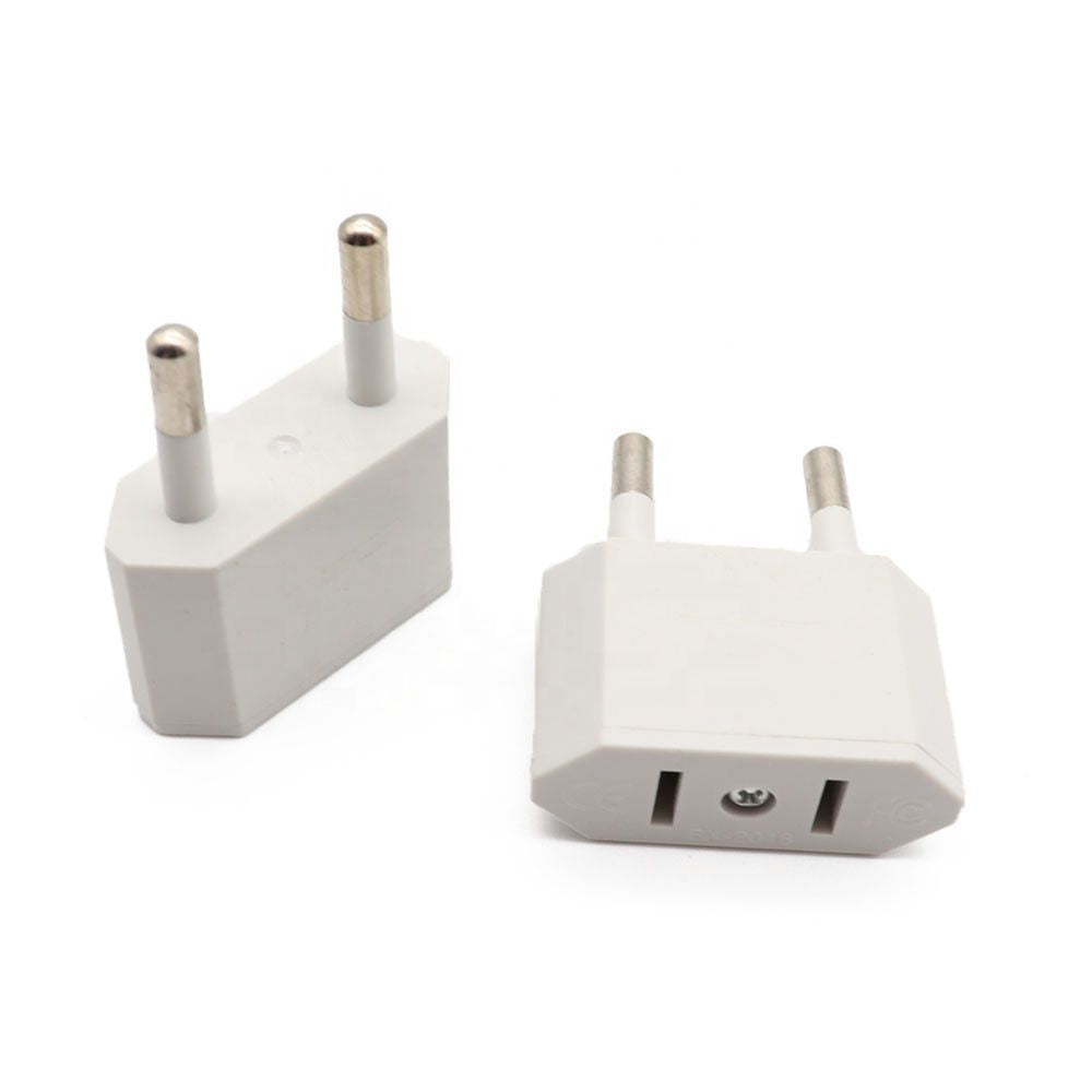 WTYCZKA / ADAPTER PRZEJŚCIÓWKA USA - EUROPA - BIAŁA